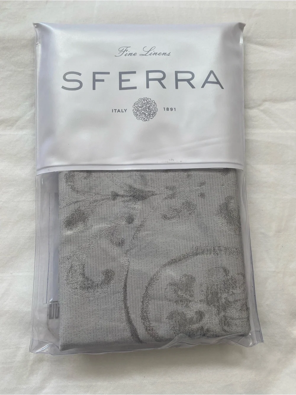 Sferra Pezzana-Continental (1)  Euro Sham - Exclusive Flint 26x26